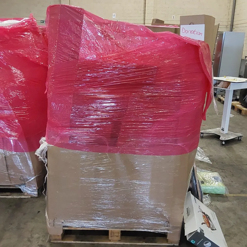 PALLET OF ASSORTED ITEMS INCLUDING: DOUBLE HOTPLATE, PADDLING POOL, LAUNDRY BASKET, YOGA MAT