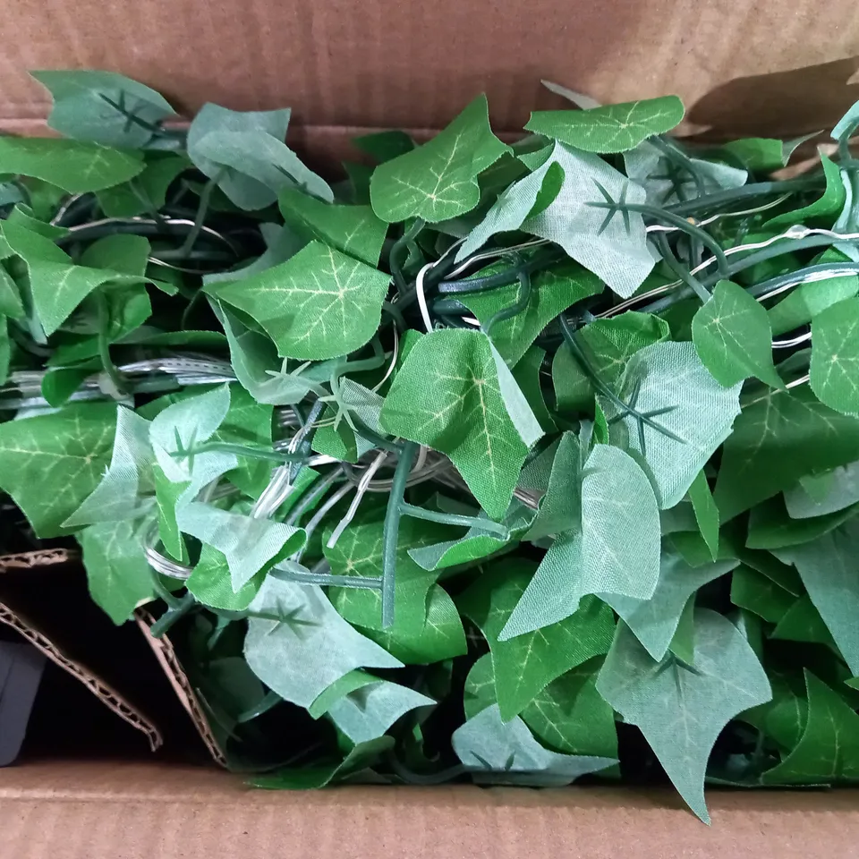 SOLAR POWERED IVY STRING LIGHT