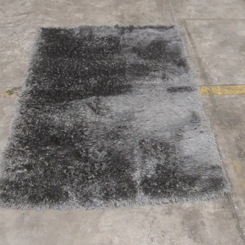 QUALITY DESIGNER RUG - APPROXIMATELY 170 x 125cm