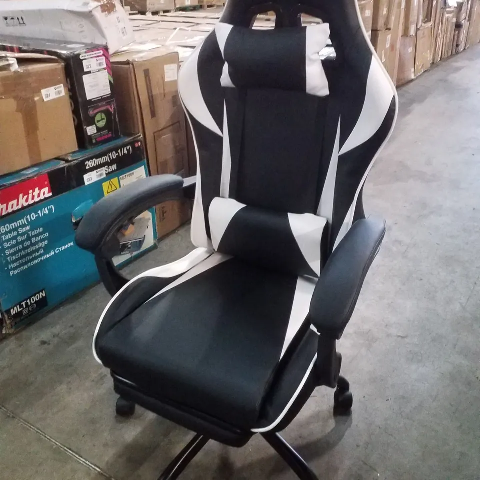 ERGONOMIC GAMING RACING CHAIR WITH FOOTREST - BLACK/WHITE 