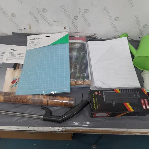 BOX OF APPROXIMATELY 15 ASSORTED HOUSEHOLD ITEMS TO INCLUDE CRICUT CRAFTS, HARRIS BRUSHES, AND WATERING CAN ETC.