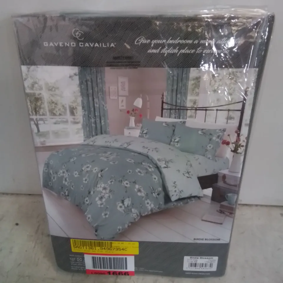 BAGGED TOLBERT DUVET SET // SIZE: DOUBLE 