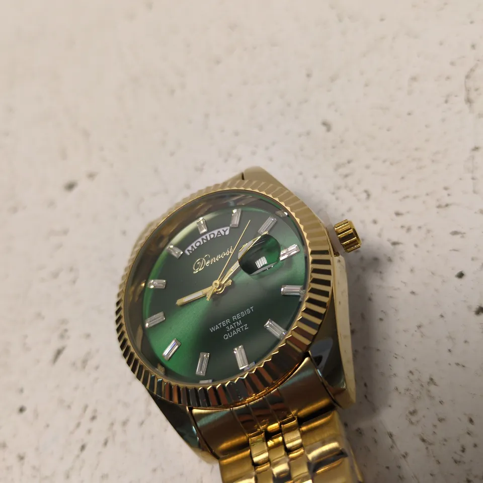 DEVOSI GOLD-TONE BRACELET WRISTWATCH WITH GREEN DIAL, DAY-DATE, QUARTZ MOVEMENT