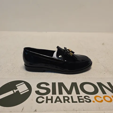 RIVER ISLAND BLACK PATENT TASSEL LOAFERS β UK 4