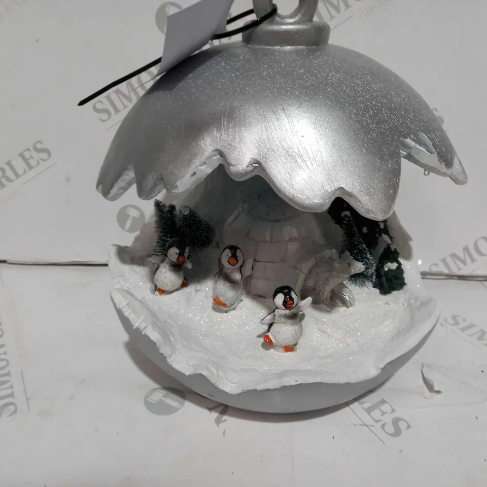 SANTA EXPRESS CHRISTMAS DETAILED BAUBLE DECORATION 