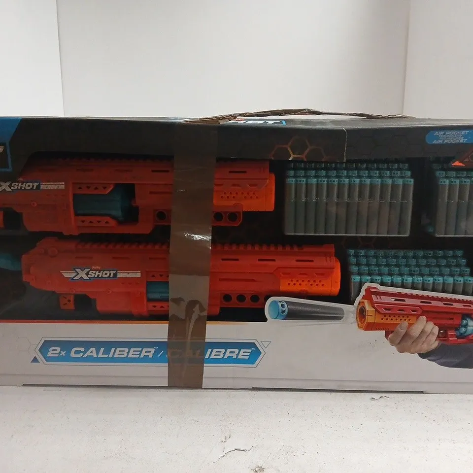 ZURU X-SHOT BLASTER SET WITH DARTS – BOXED (2 CALIBER)