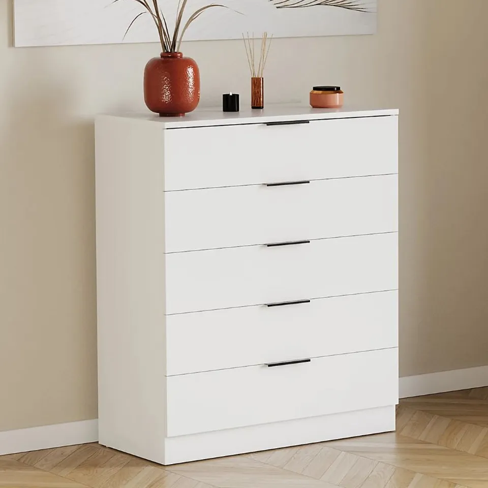 BOXED VIDA TREGA 5 DRAWER CHEST - WHITE (1 BOX)