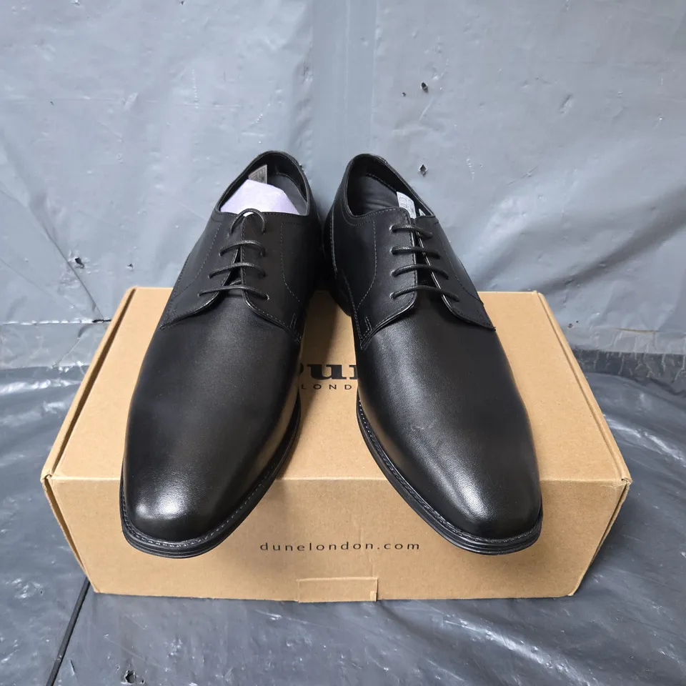 BOXED PAIR OF DUNE LONDON PLAIN TOE GIBSON SHOES IN BLACK LEATHER - SIZE 11