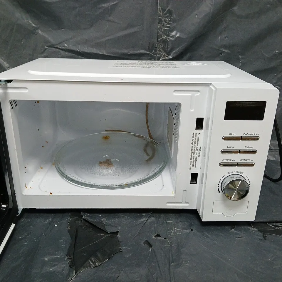 SWAN 20L 700W DIGITAL MICROWAVE - WHITE - COLLECTION ONLY 