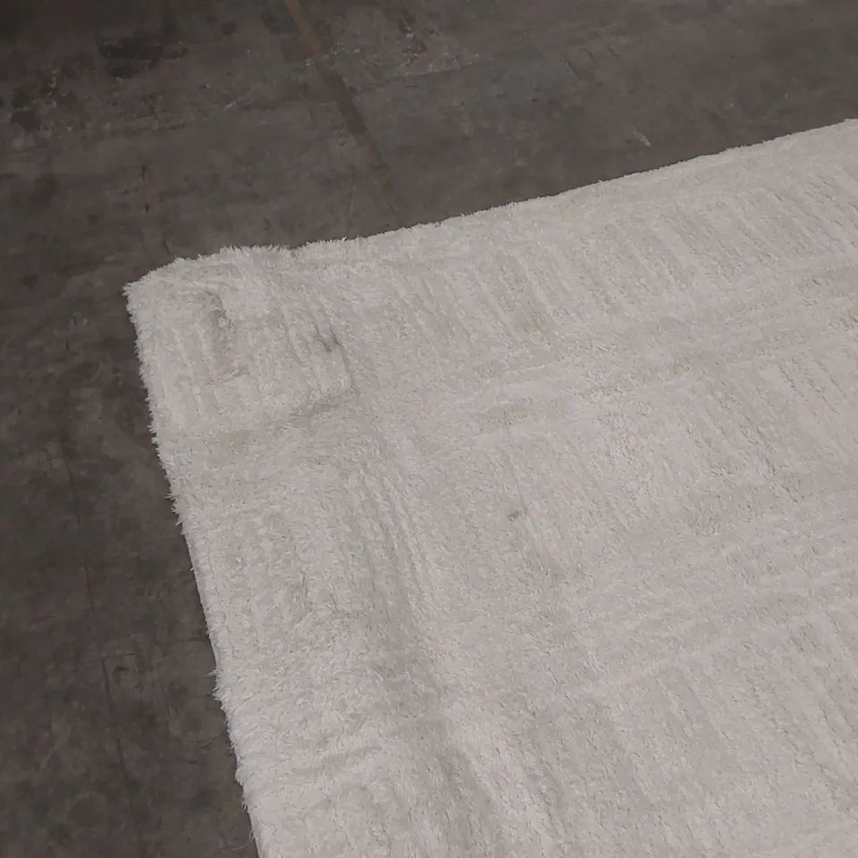 QUALITY DESIGNER AREA RUG - APPROXIMATELY 277 x 197cm