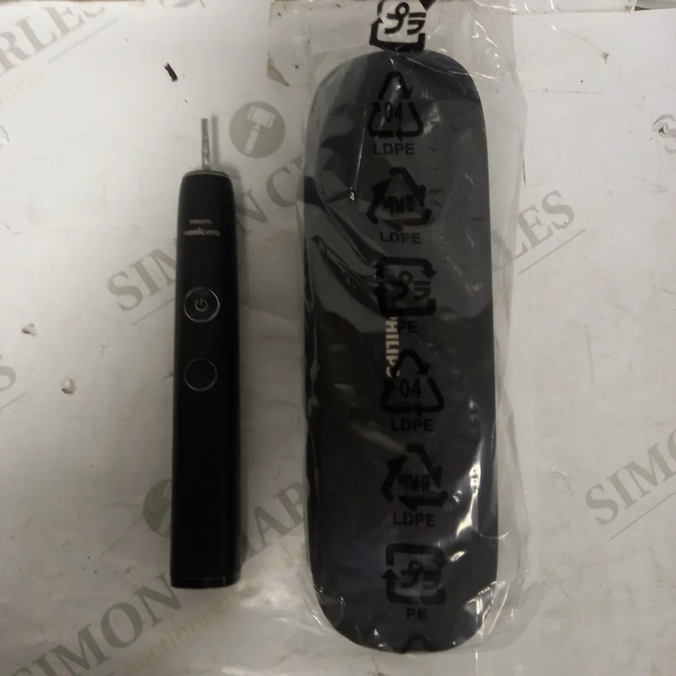 PHILIPS SONICARE DIAMONDCLEAN ELECTRIC TOOTHBRUSH