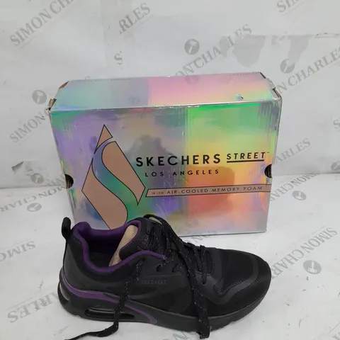 BOXED SKETHERS STREET BLACK/PURPLE TRAINER IN SIZE 5