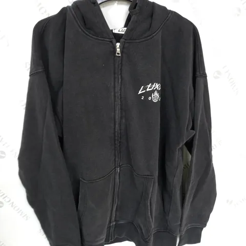 LUXXE 2020 GRAPHIC ZIPPED HOODIE SIZE UNSPECIFIED