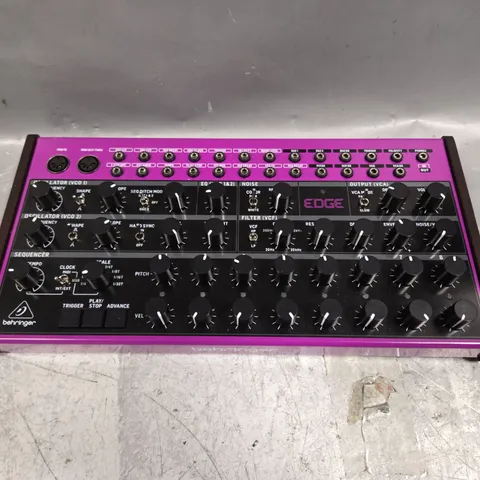 BOXED EDGE ANALOG PERCUSSION SYNTHESIZER 