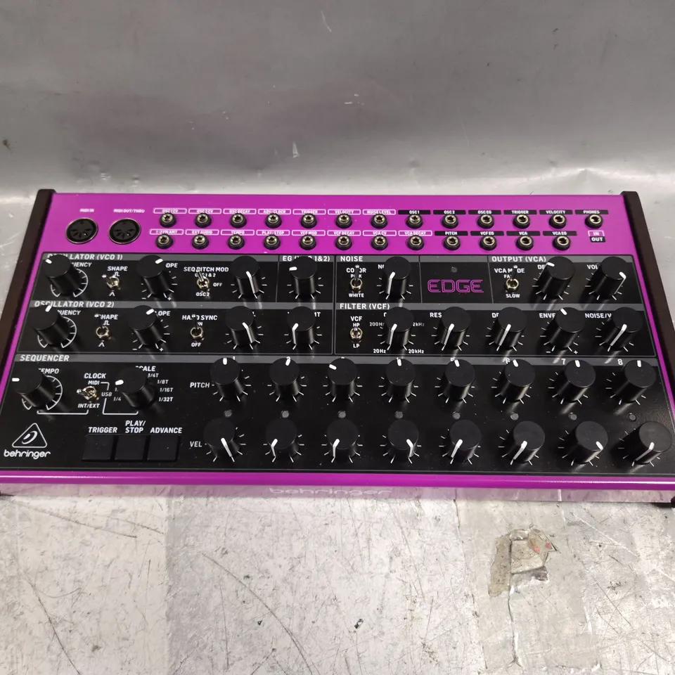 BOXED EDGE ANALOG PERCUSSION SYNTHESIZER 