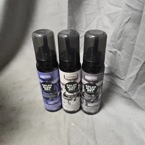 APPROXIMATELY 20 ASSORTED MATRIX BLOW DRY SPRAYS TO INCLUDE ASH BLONDE, TITANIUM SILVER, STONEWASHED DENIM, ETC - COLLECTION ONLY