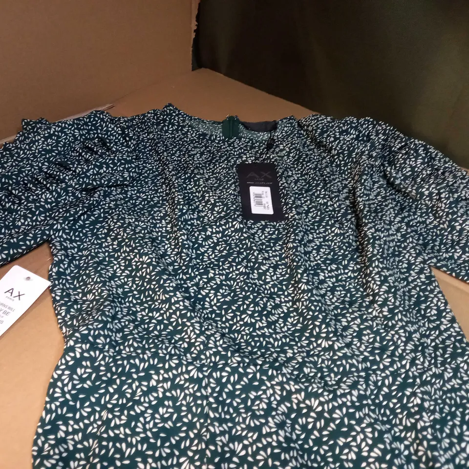 AX PARIS FOREST GREEN WHITE LEAF PRINT LEG SPLIT MAXI DRESS - SIZE 12