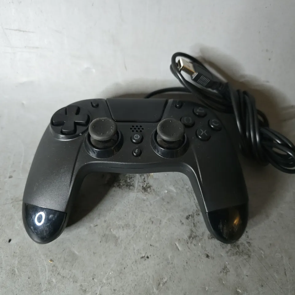GIOTECK VX4 PS4 CONTROLLER 