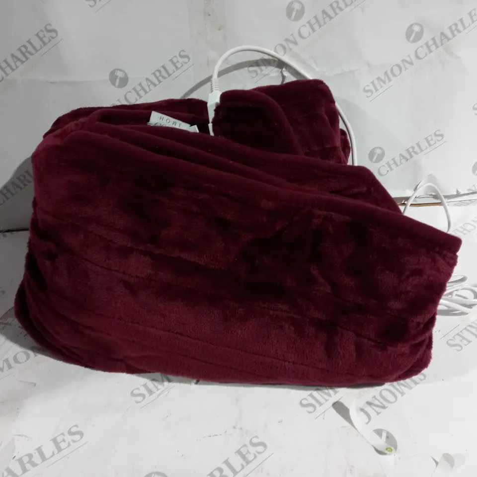 COZEE HOME HEATED THROW IN PLUM