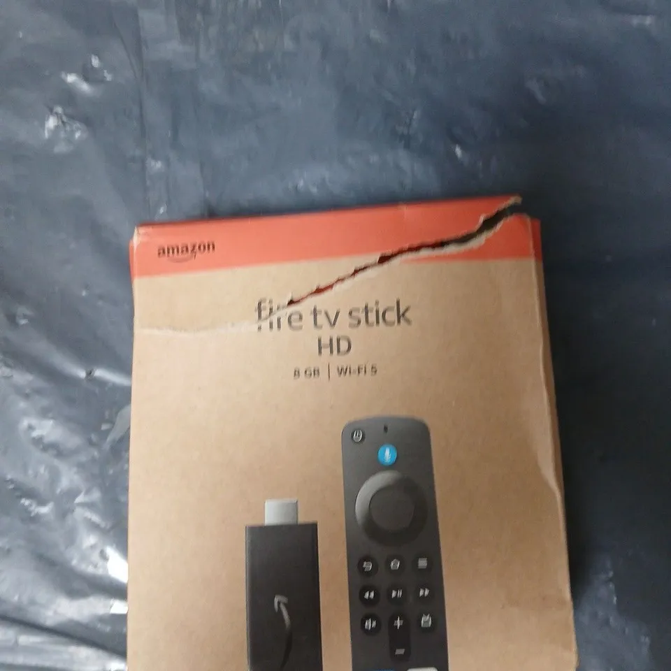 AMAZON FIRE STICK AND REMOTE