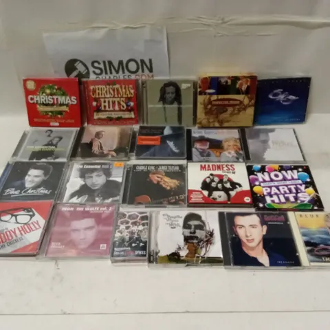 TOTE TO CONTAIN A LARGE QUANTITY OF MUSIC CDs