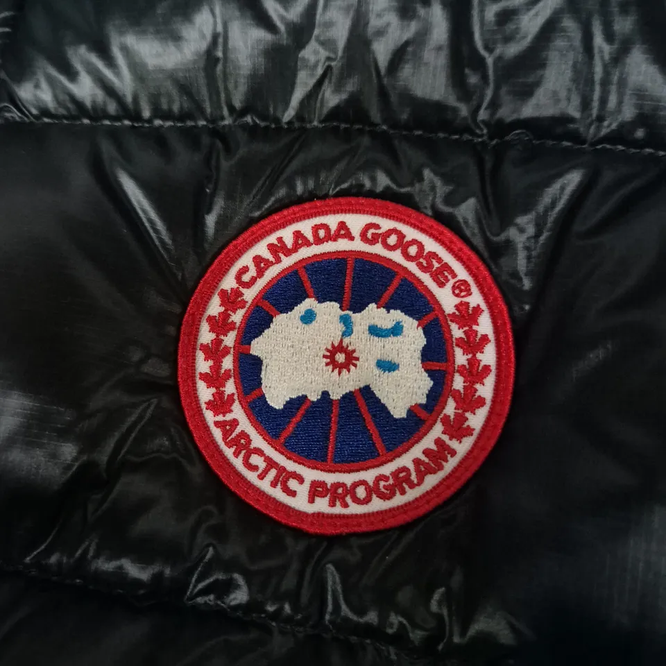 CANADA GOOSE ARCTIC PROGRAM PUFFER GILLET – BLACK, MEN'S LARGE (LG)