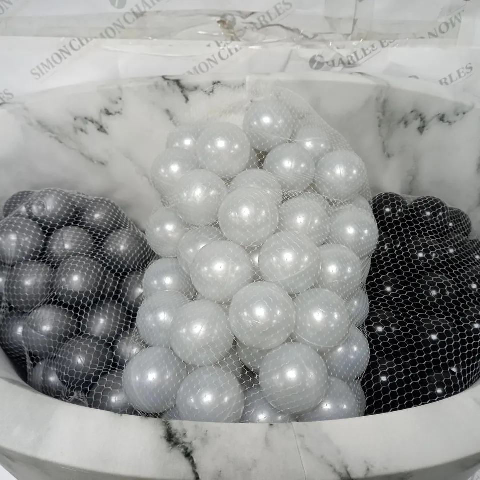 LARISA & PUMPKIN MARBLE BALL PIT WITH SILVER, PEARL & BLACK BALLS 