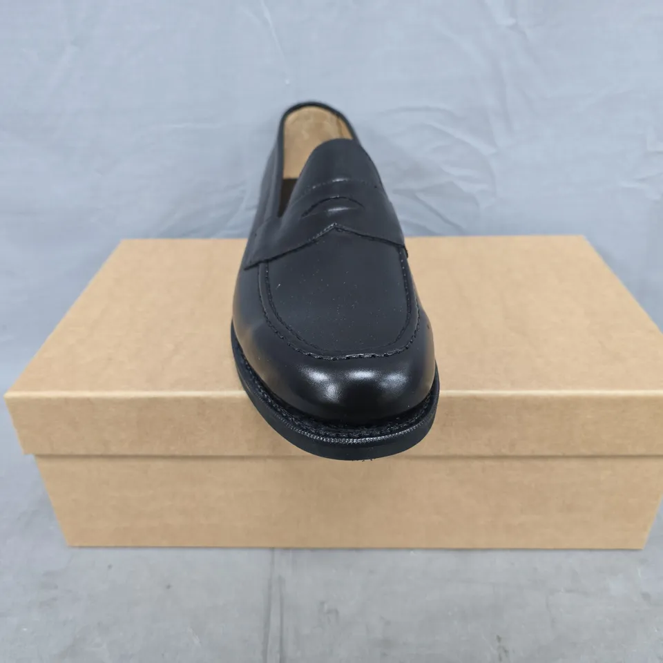 BOXED PAIR OF MEERMIN LOAFERS IN BLACK SIZE UK 9