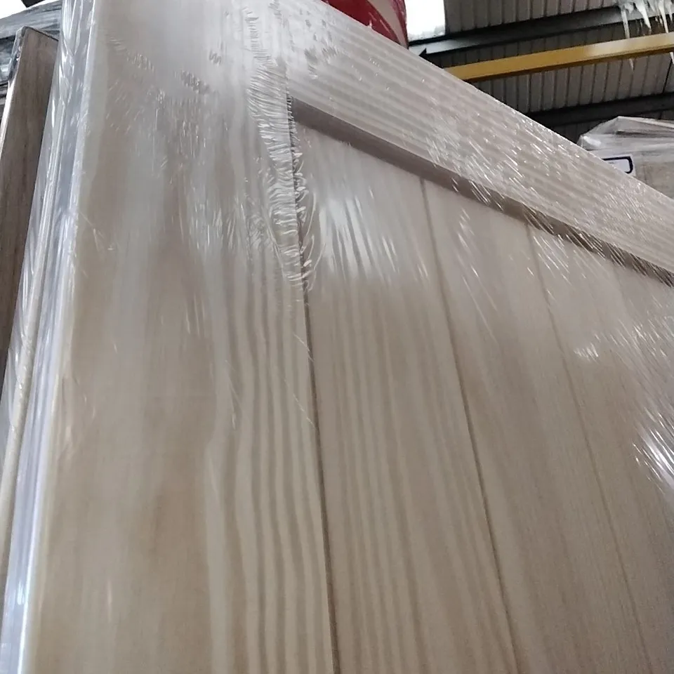 DESIGNER COTTAGE CLEAR PINE PANEL DOOR APPROXIMATELY 762MMX1981MM