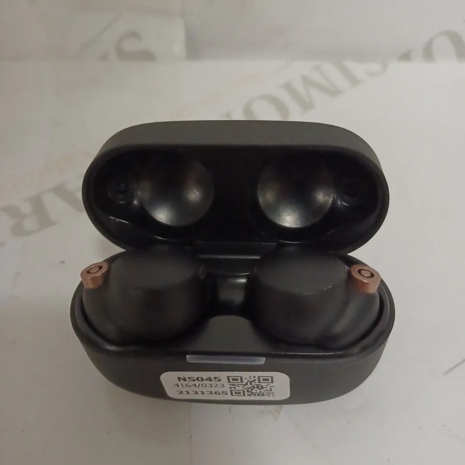 SONY WIRELESS NOISE CANCELING STEREO HEADSET