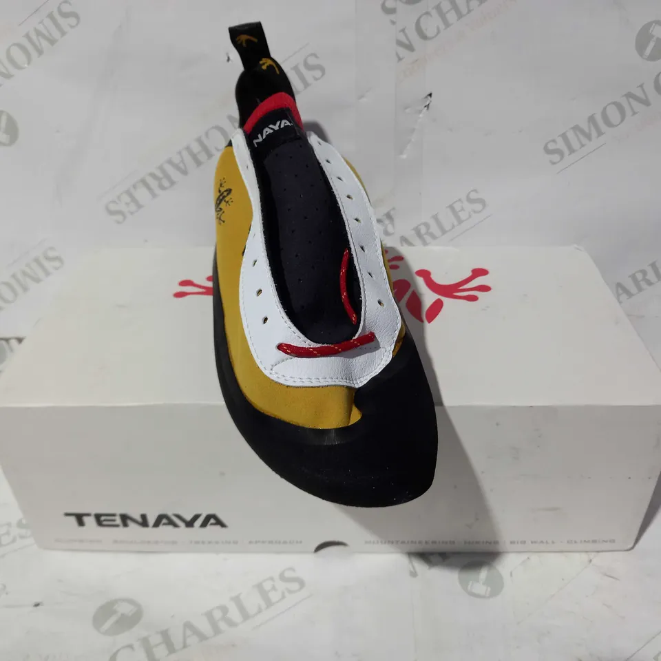 BOXED PAIR OF TENAYA MASAI SHOES IN YELLOW/WHITE/BLACK UK SIZE 12.5