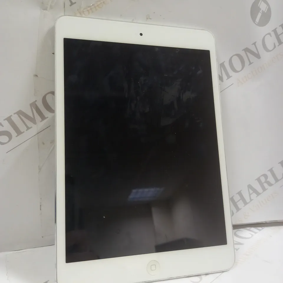 APPLE IPAD MINI 2 A1489 SILVER