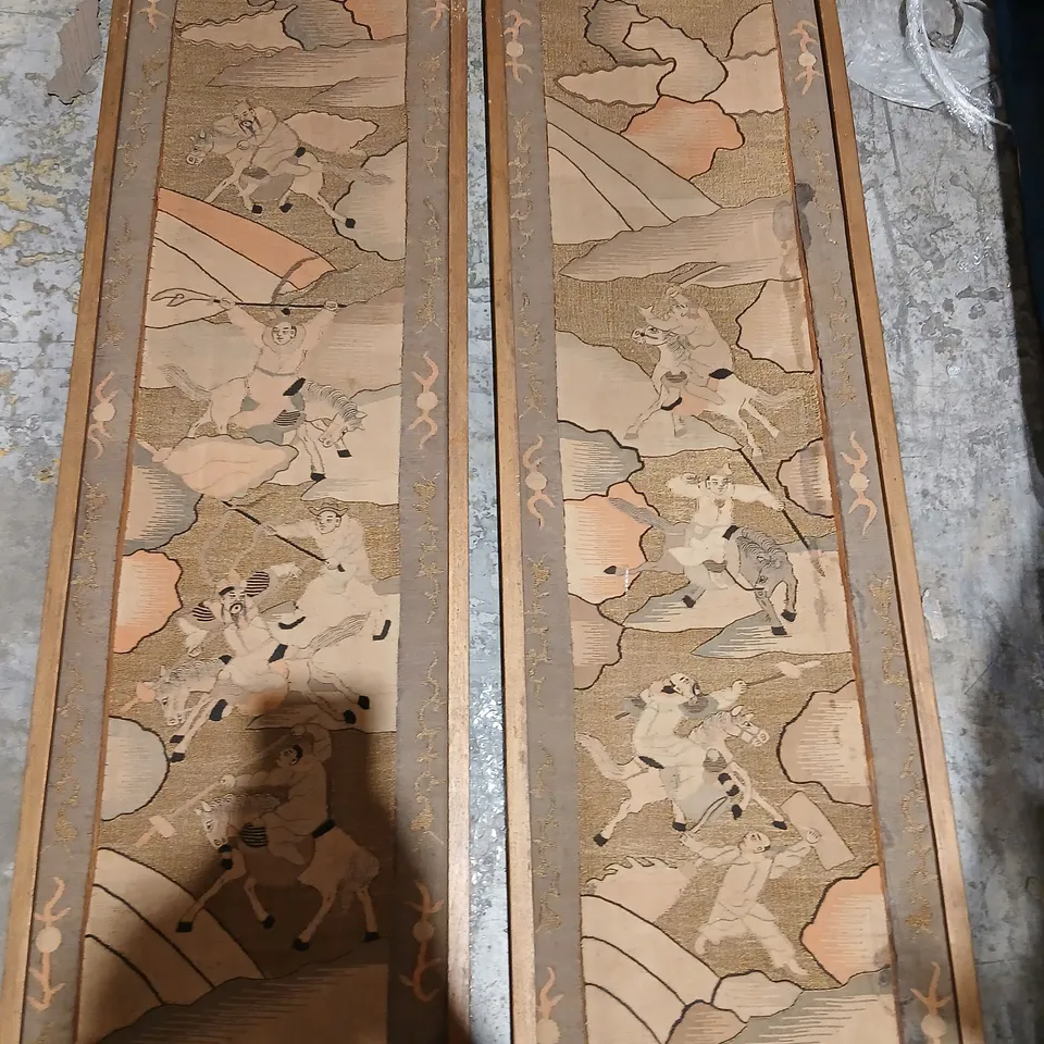 PAIR OF JAPANESE-STYLE DECORATIVE WALL PANELS WITH MOUNTED HORSEMEN, GOLD-TONED BACKGROUNDS