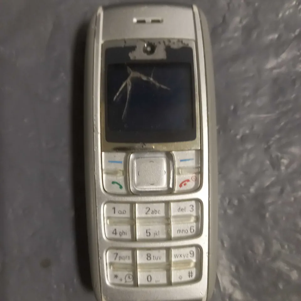 NOKIA MOBILE PHONE SILVER MODEL UNSPECIFIED