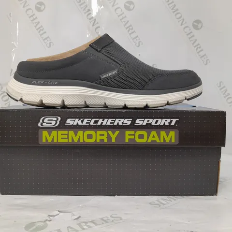 BOXED PAIR OF SKETCHERS FLEX-LITE SLIP IN GREY SIZE 9