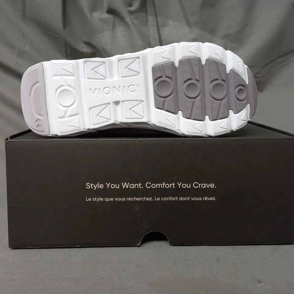 BOXED PAIR OF VIONIC TRAINERS IN DUSKY PINK SIZE 5