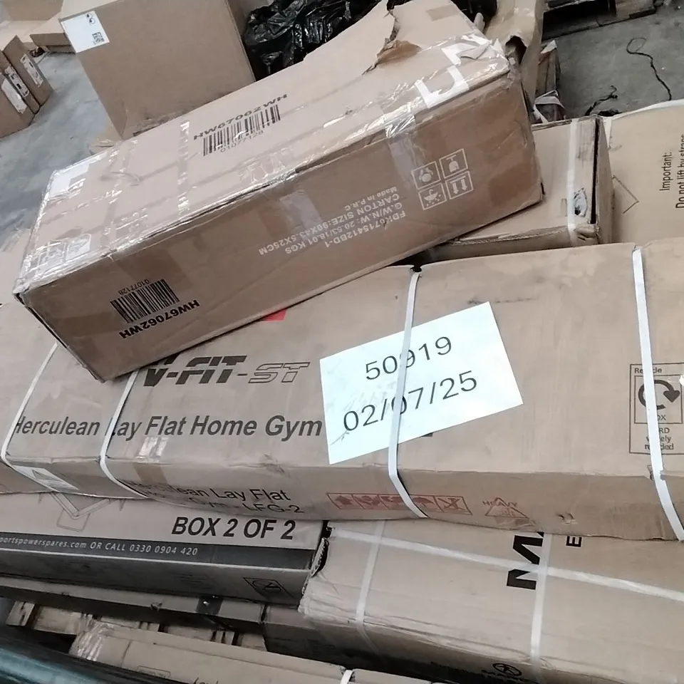 PALLET OF ASSORTED ITEMS INCLUDING SPORTS EQUIPMENT PARTS AND OTHER PRODUCTS ECT