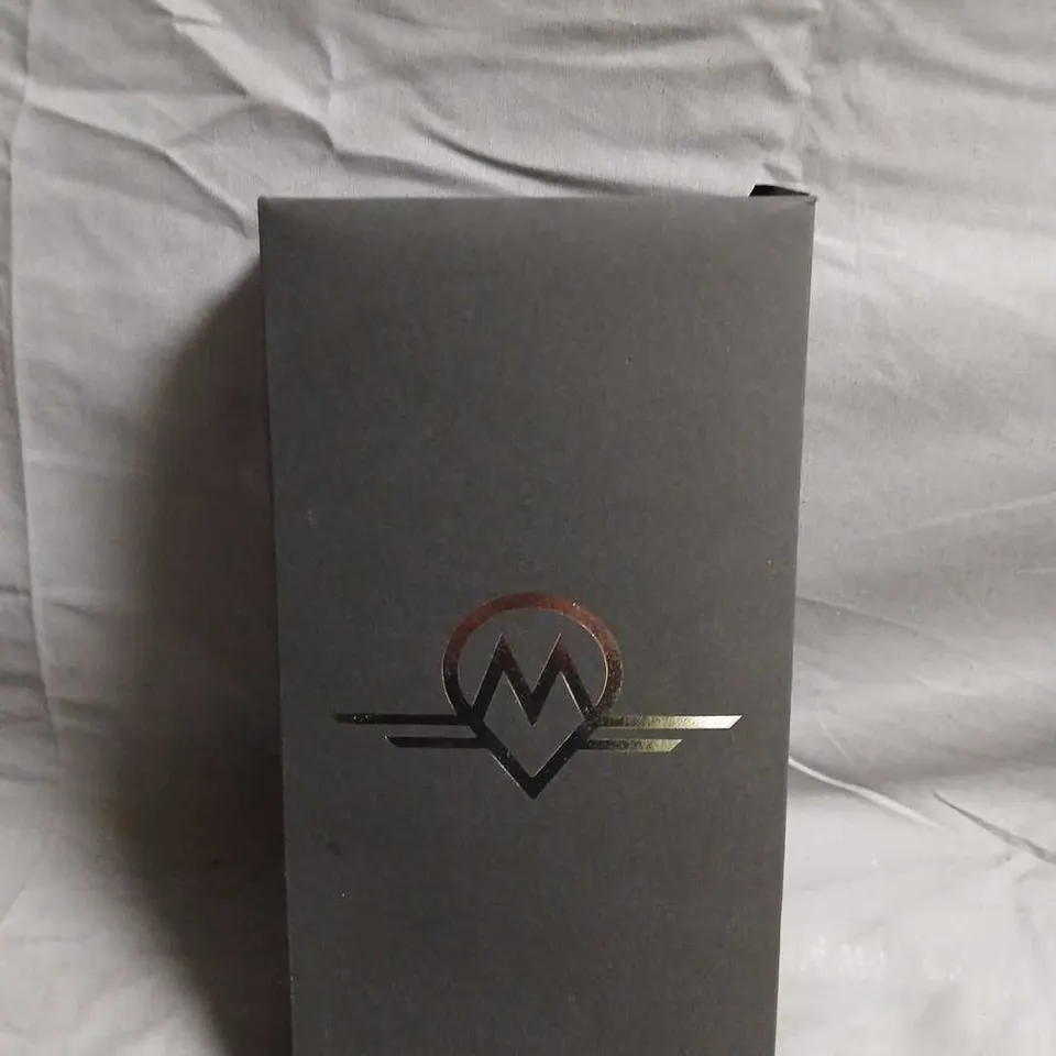 WRISTWATCH WITH ORANGE BEZEL AND STAINLESS STEEL BRACELET - MODEL UNSPECIFIED
