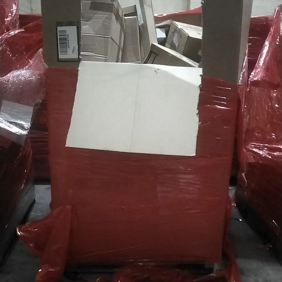 PALLET OF HOUSEHOLD ITEMS TO INCLUDE RETRACTABLE GATE,MIRROR, WINTER DUVET,BABY FITNESS BLANKET AND OTHER ASSORTED ITEMS...