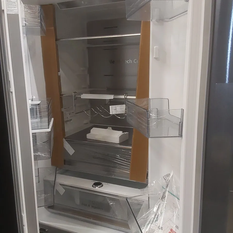 HISENSE PUREFLAT SLIM RF632N4WFE FRIDGE FREEZER - BLACK STAINLESS STEEL
