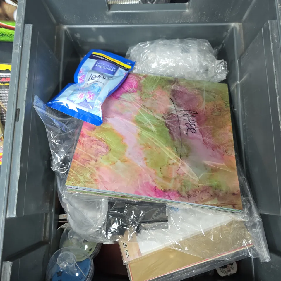 APPROXIMATELY 15 ASSORTED HOUSEHOLD PRODUCTS TO INCLUDE PENCIL SHARPENER, LAWN SEED, FLAME GUN ETC