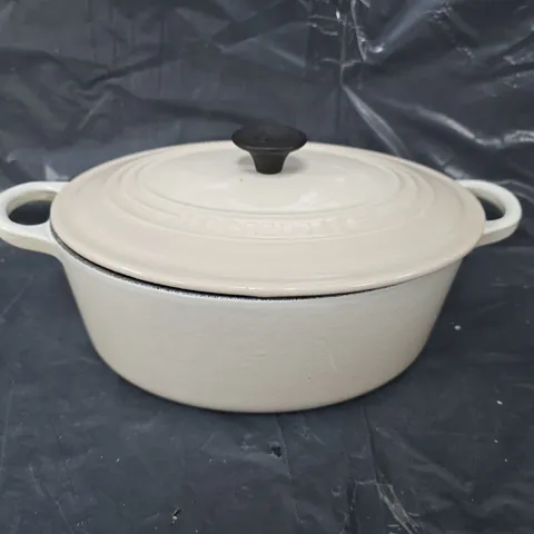 LE CREUSET SIGNATURE VOLCANIC CAST IRON OVAL CASSEROLE