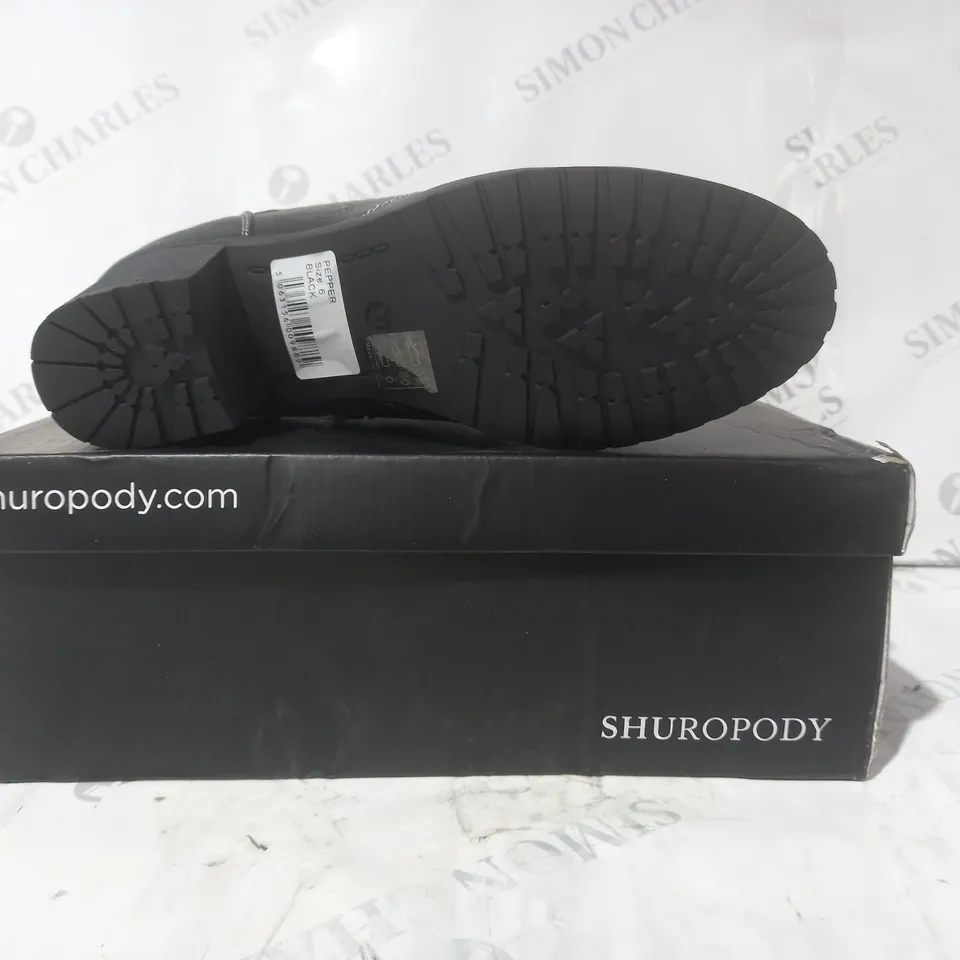 BOXED PAIR OF SHUROPODY PEPPER BLOCK HEEL BOOTS IN BLACK UK SIZE 6