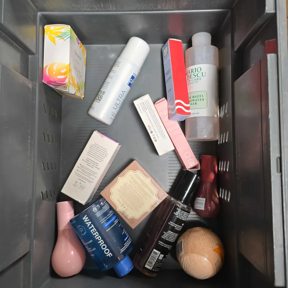 APPROXIMATELY 20 ASSORTED HEALTH & BEAUTY PRODUCTS TO INCLUDE CORSODYLE TOOTHPASTE, ELF COOLING CLEANSER AND OCTENISAN WASH LOTION