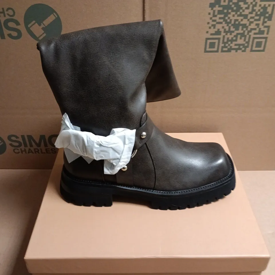 BOXED PAIR OF SIMMI LONDON BUCKLE-STRAP BIKER BOOTS - 4