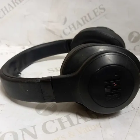 JBL OVER EAR HEADPHONES