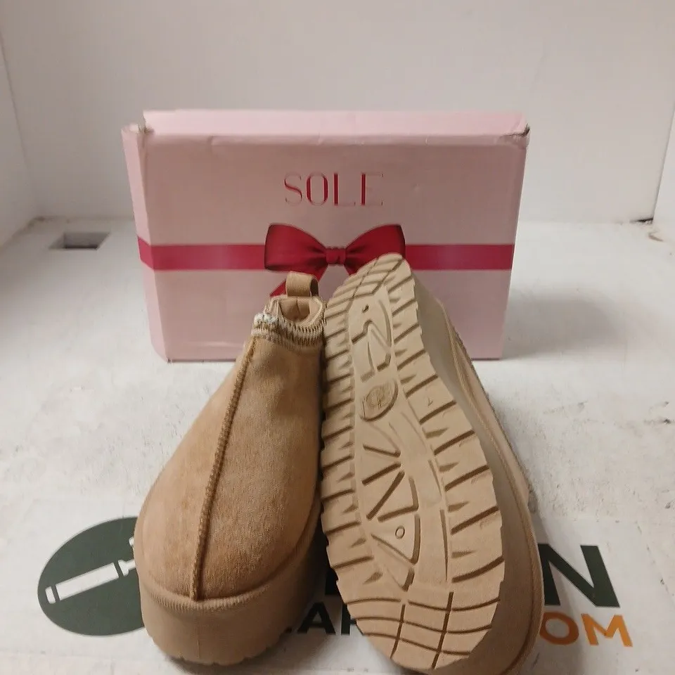SOLE LONDON SAND MICRO SUEDE SLIP-ON PLATFORM SHOES – UK 7