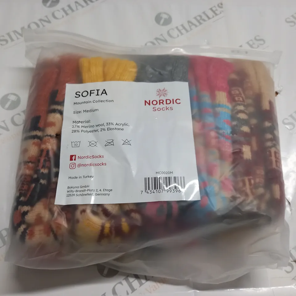 5-PACK OF NORDIC SOFIA SOCKS - MEDIUM