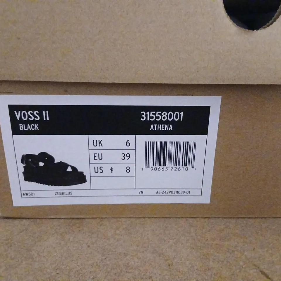 DR. MARTENS VOSS II SANDALS - BLACK (EU 39) UK 6