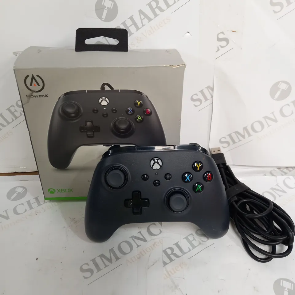 XBOX WIRED CONTROLLER IN BLACK